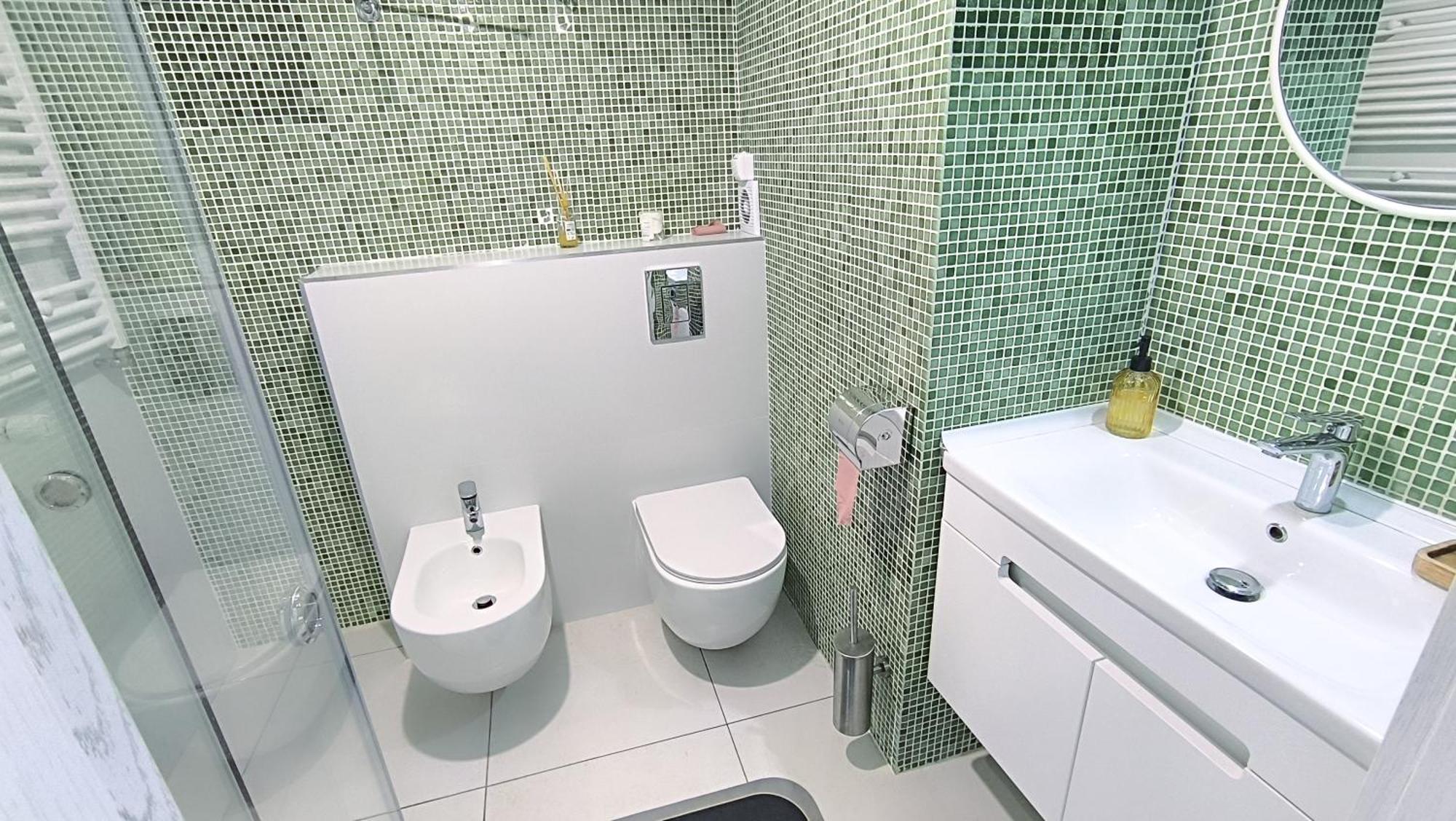 Комната С Двухместной Кроватью В Квартире С Общим Душем И Кухней, Double Room In A Guest Apartment, Camera La Cheie In Apartament Cu Dus, Bucatarie Comuna Chisinau Exterior photo
