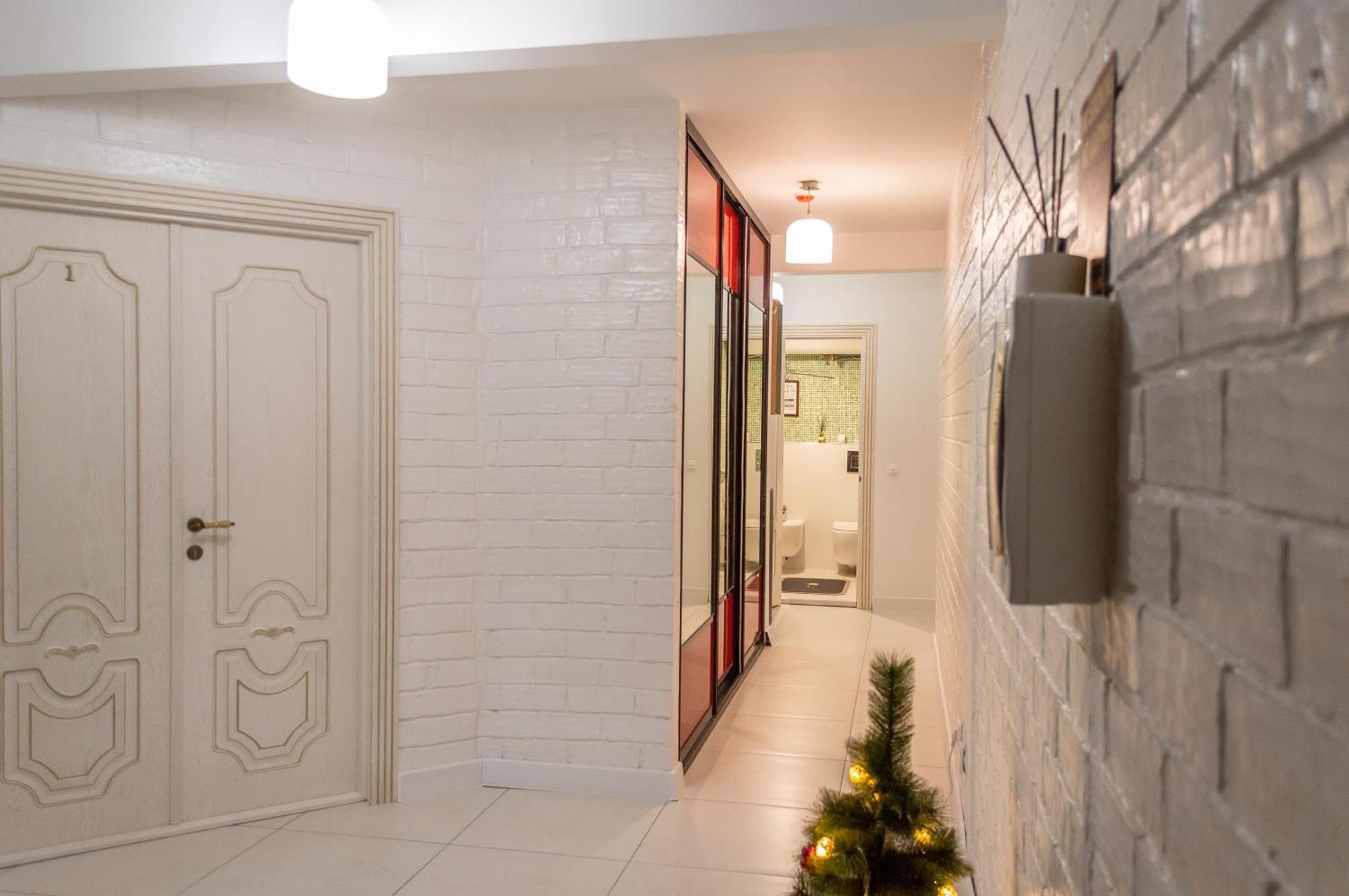 Комната С Двухместной Кроватью В Квартире С Общим Душем И Кухней, Double Room In A Guest Apartment, Camera La Cheie In Apartament Cu Dus, Bucatarie Comuna Chisinau Exterior photo